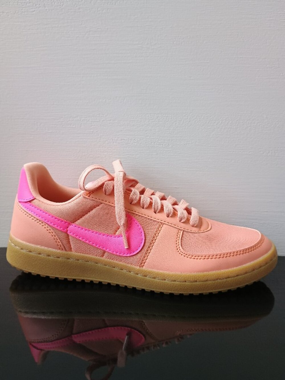 Nike Women Field General Faux Leather/Mesh Lightweight in Such a Lovely Apricot